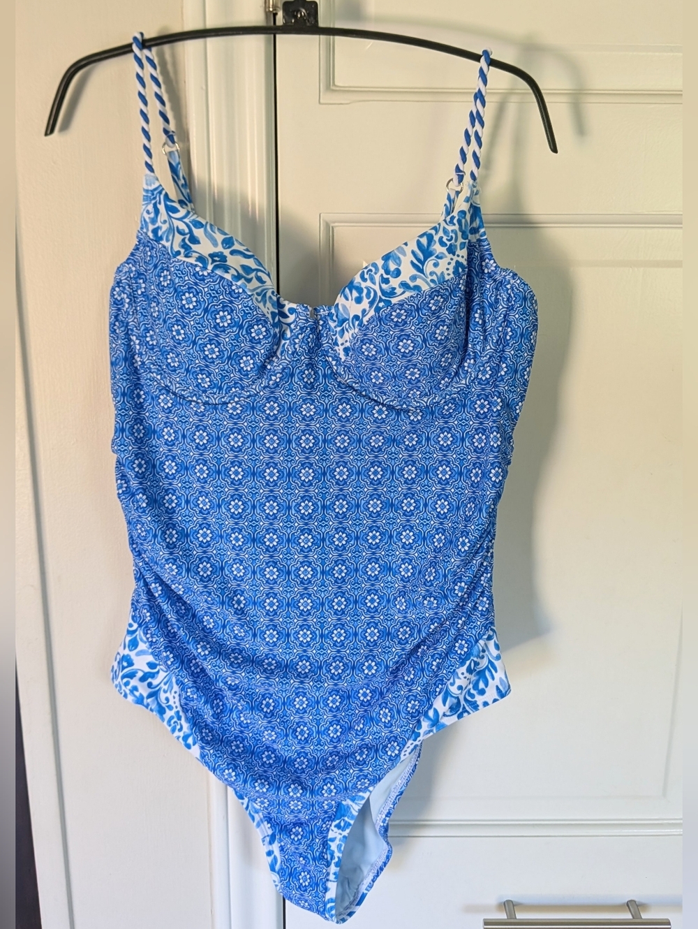 Cupshe Women's Tropical Ruching Underwire One-Piece Swimsuit SZ XL